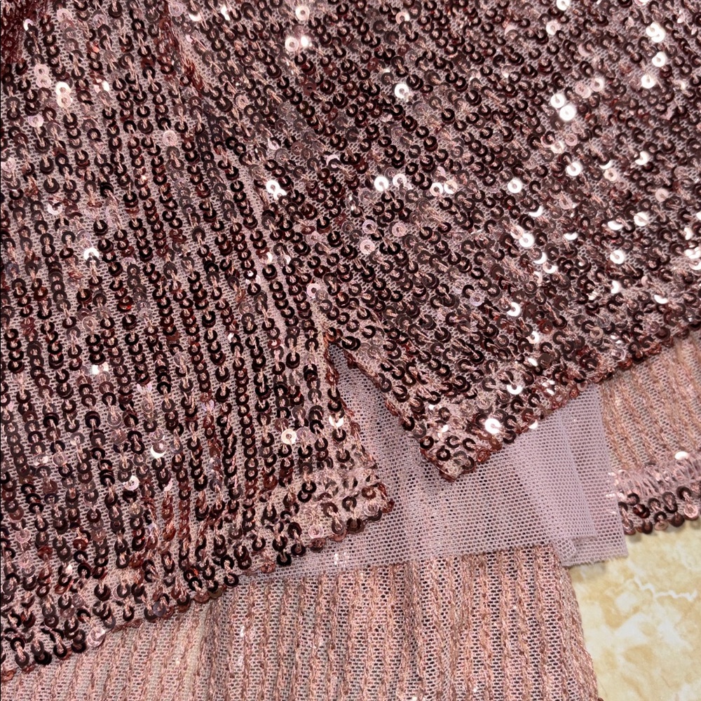 Victoria’s Secret NEW Sequin Party Rose Gold Sparkle Mini Slip Dress Large - Picture 13 of 13